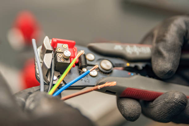 Best Electrical Installation Contractor  in Labarque Creek, MO